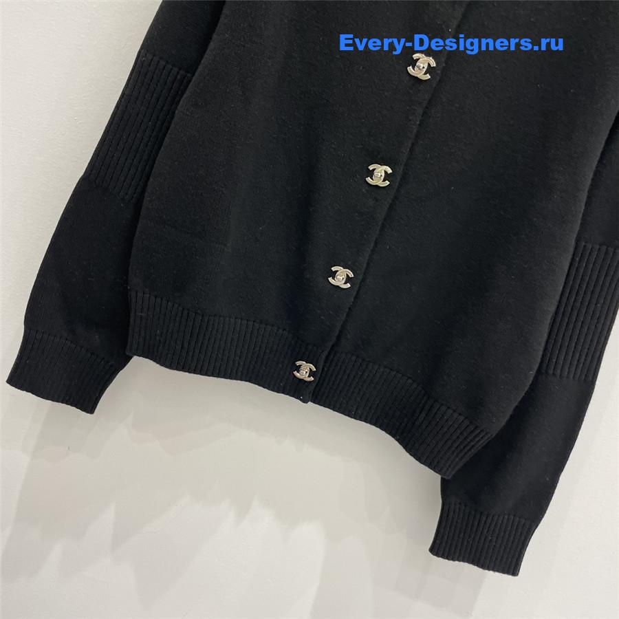 Ch**el vintage cashmere cardigan black