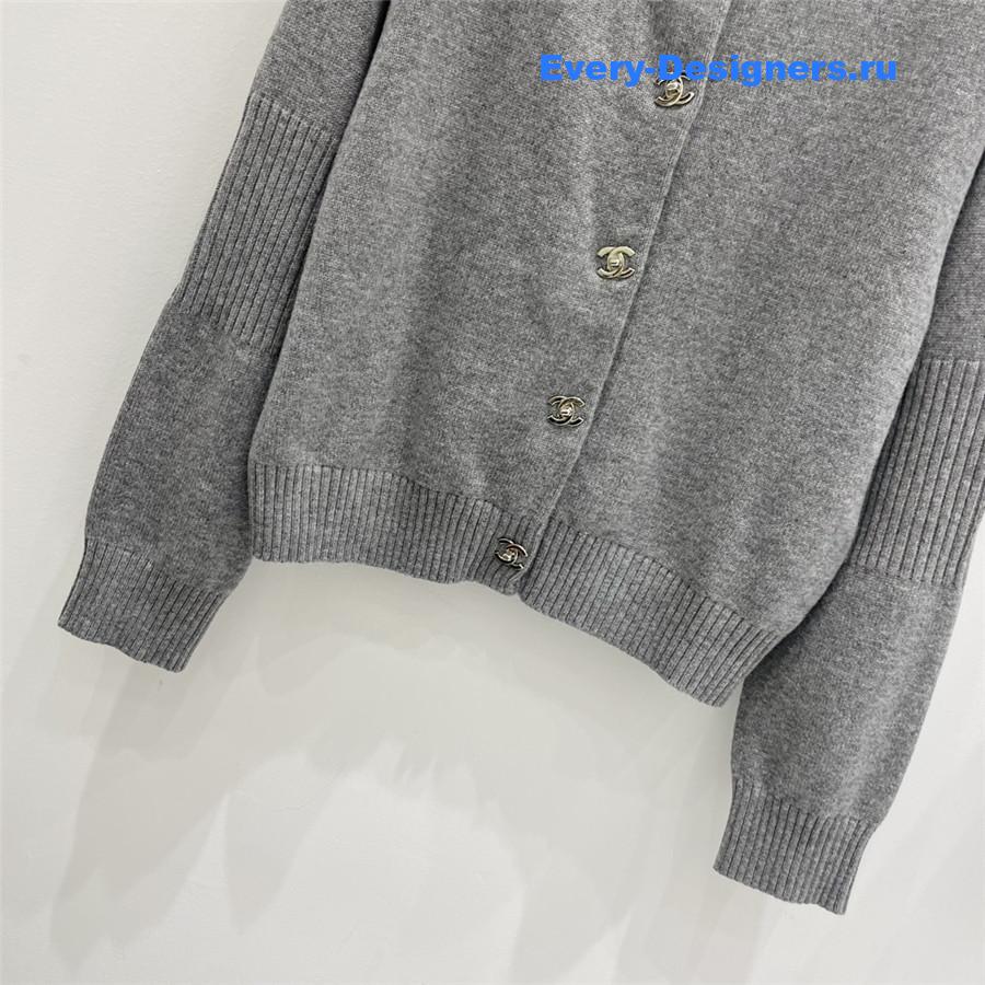 Ch**el vintage cashmere cardigan grey