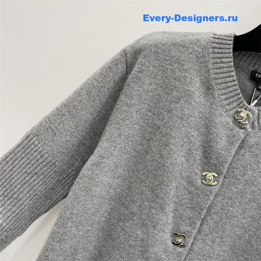 Ch**el vintage cashmere cardigan grey