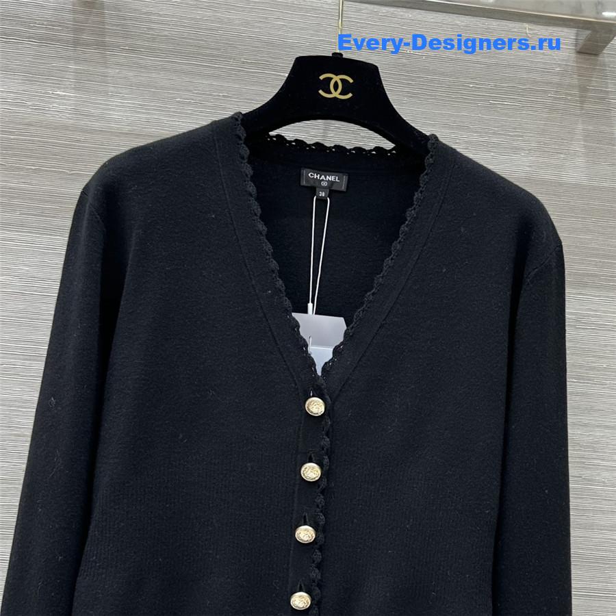 Ch**el v-neck crochet-trim cardigan in black