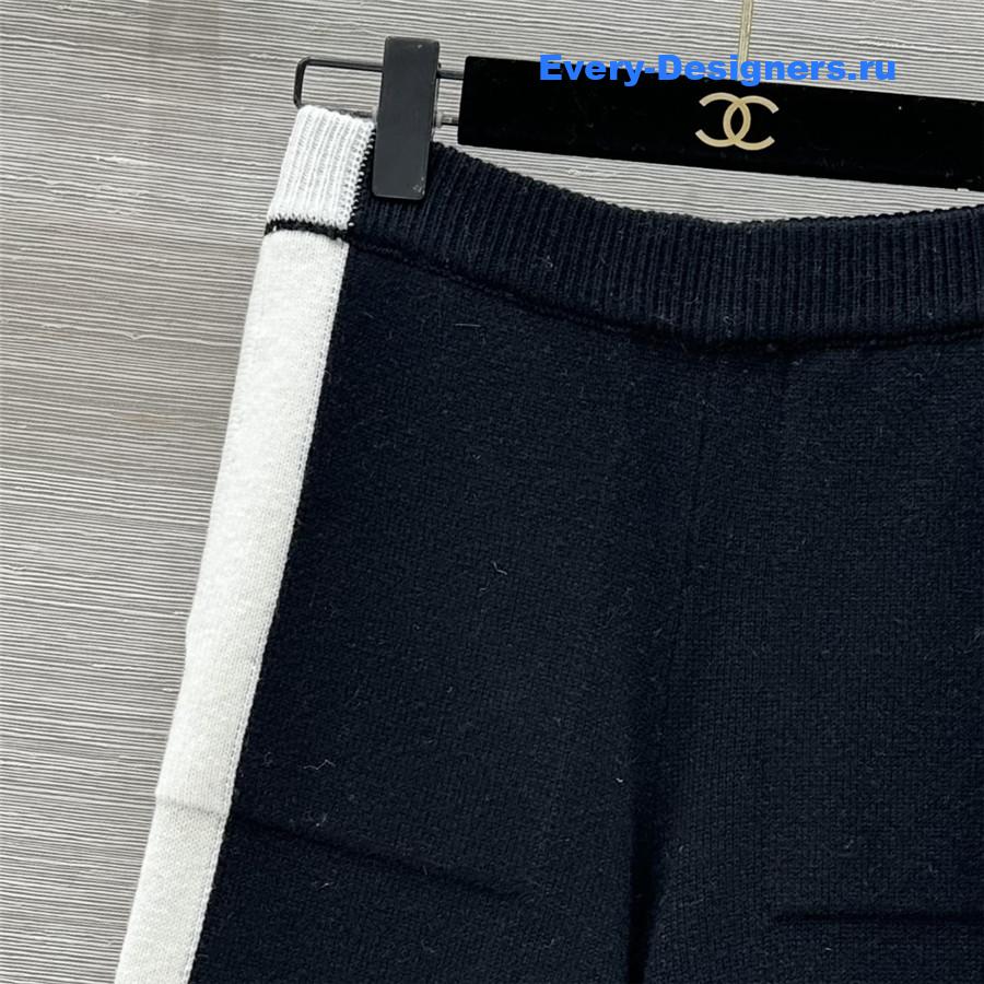 Ch**el cashmere wide-leg straight pants