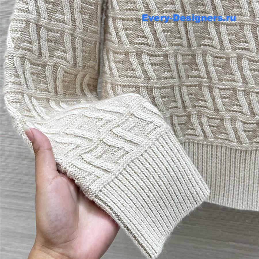 F**di ff v-neck silk/wool sweater beige