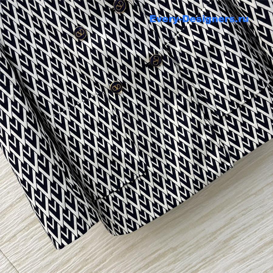 Va1e*ntin0 jacquard wool coat