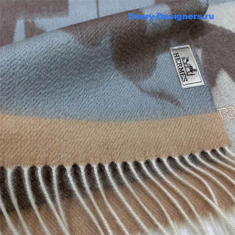 H**me5 cashmere scarf