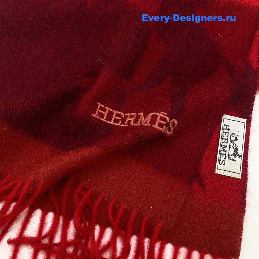 H**me5 cashmere scarf