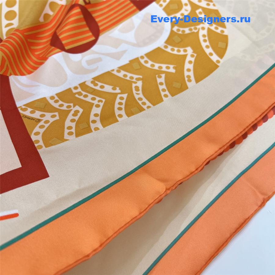 H**me5 “gaucho saddle” 90 scarf