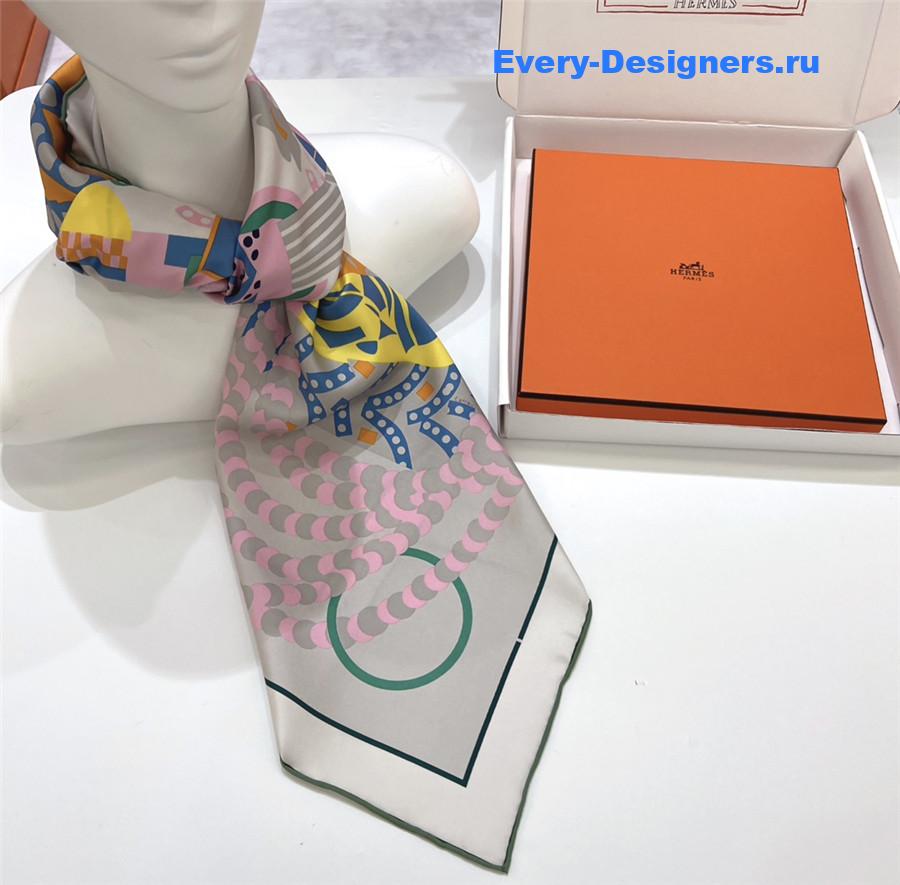 H**me5 “gaucho saddle” 90 scarf