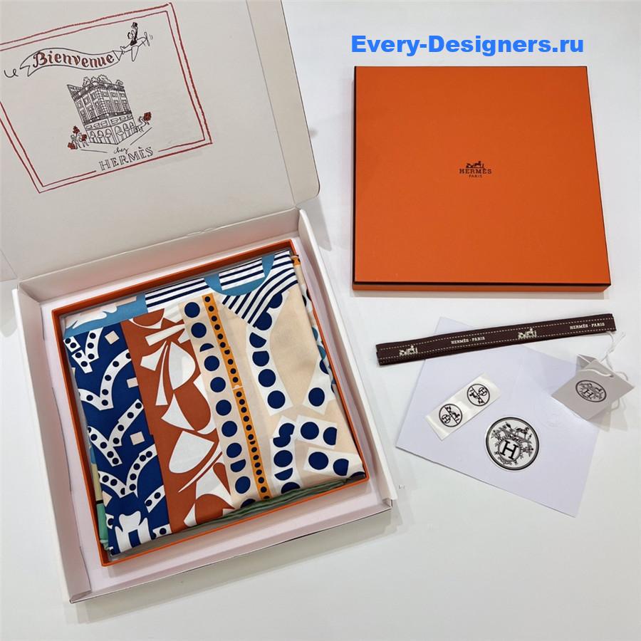 H**me5 “gaucho saddle” 90 scarf