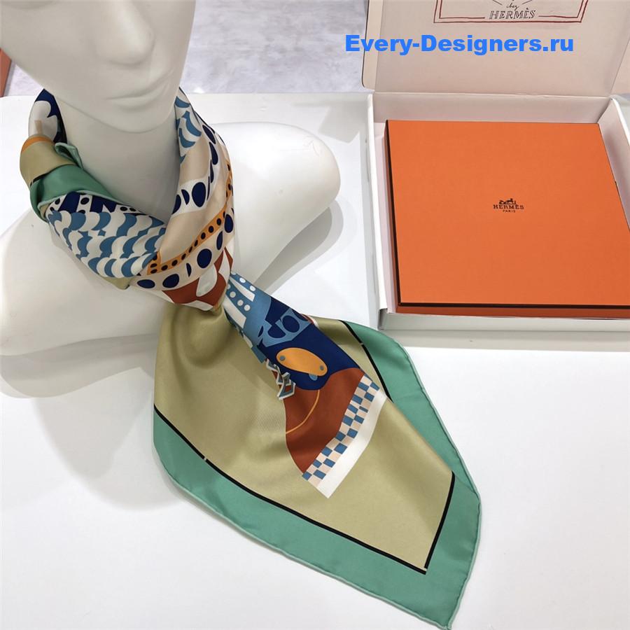 H**me5 “gaucho saddle” 90 scarf