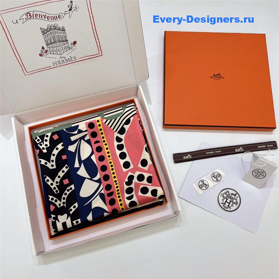 H**me5 “gaucho saddle” 90 scarf