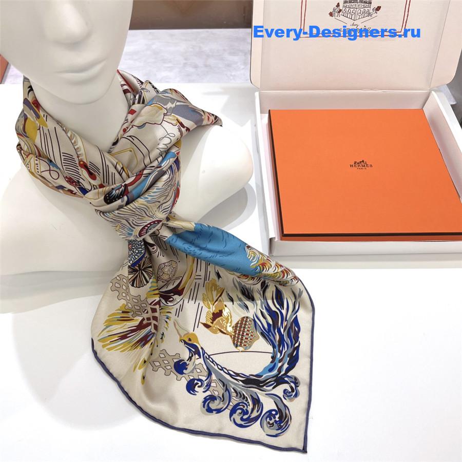 H**me5 “emile’s fantasy night” 90’s scarf