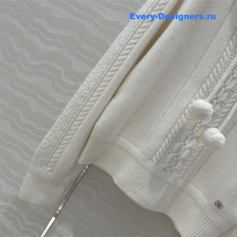 Ch**el white rib cashmere sweater with hood