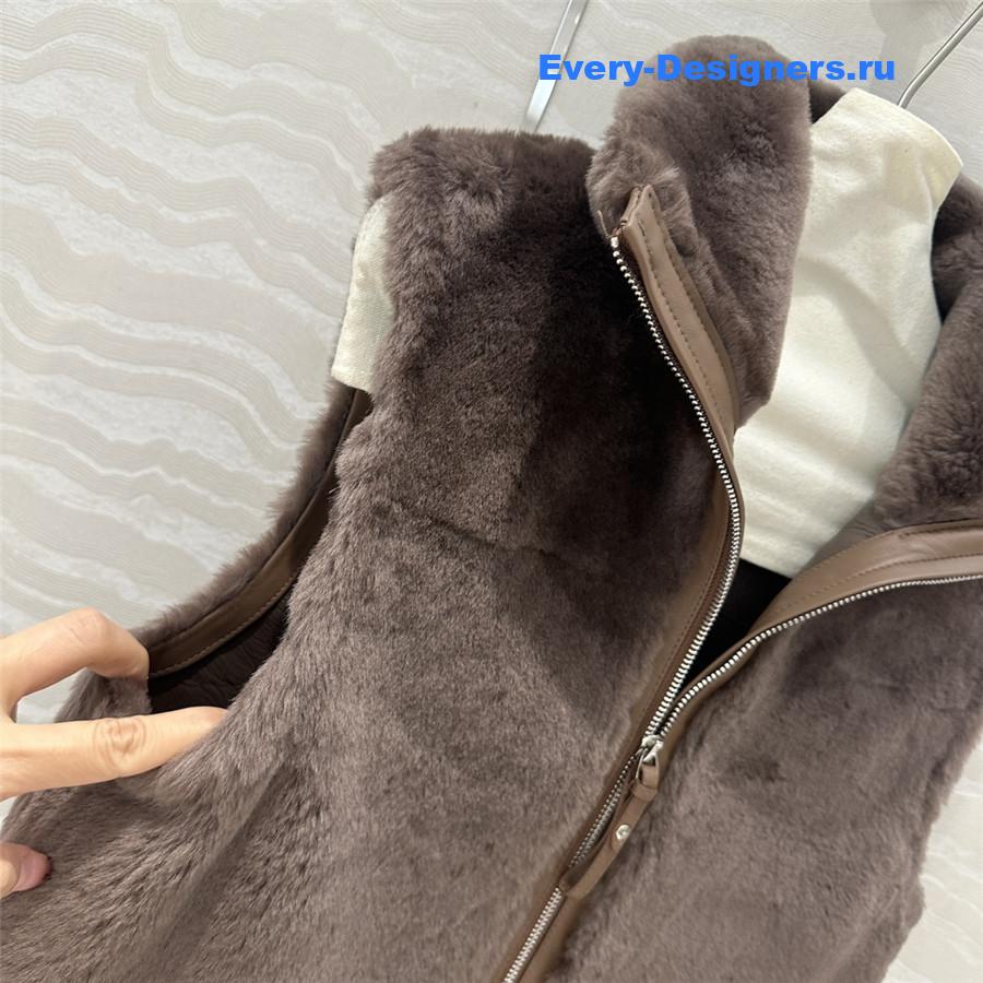 H**me5 shearling vest