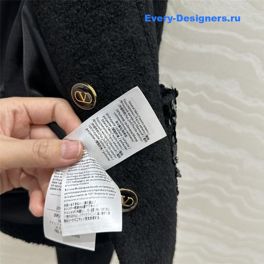 Va1e*ntin0 wool coat