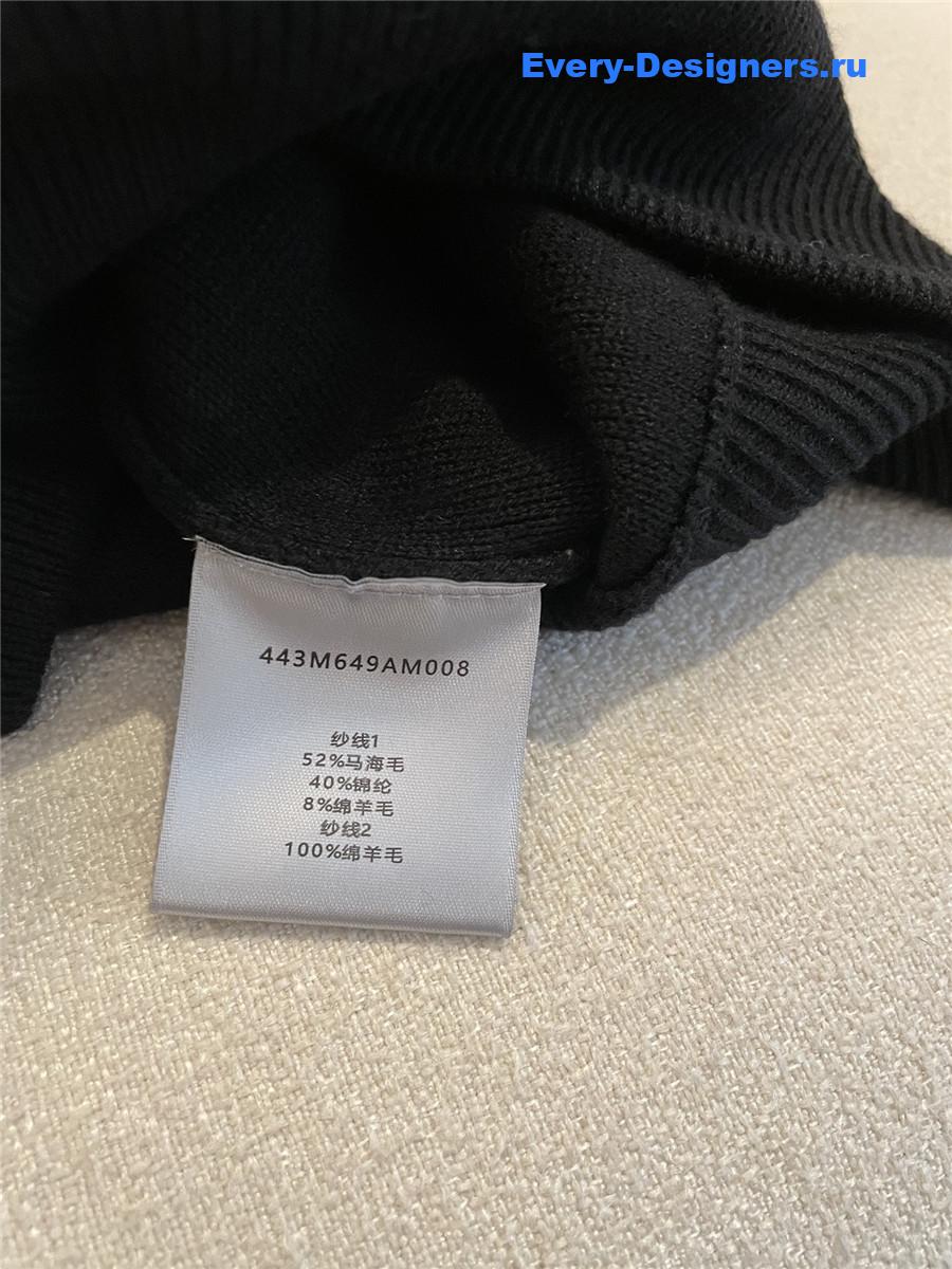 D10r brush logo knit sweater black