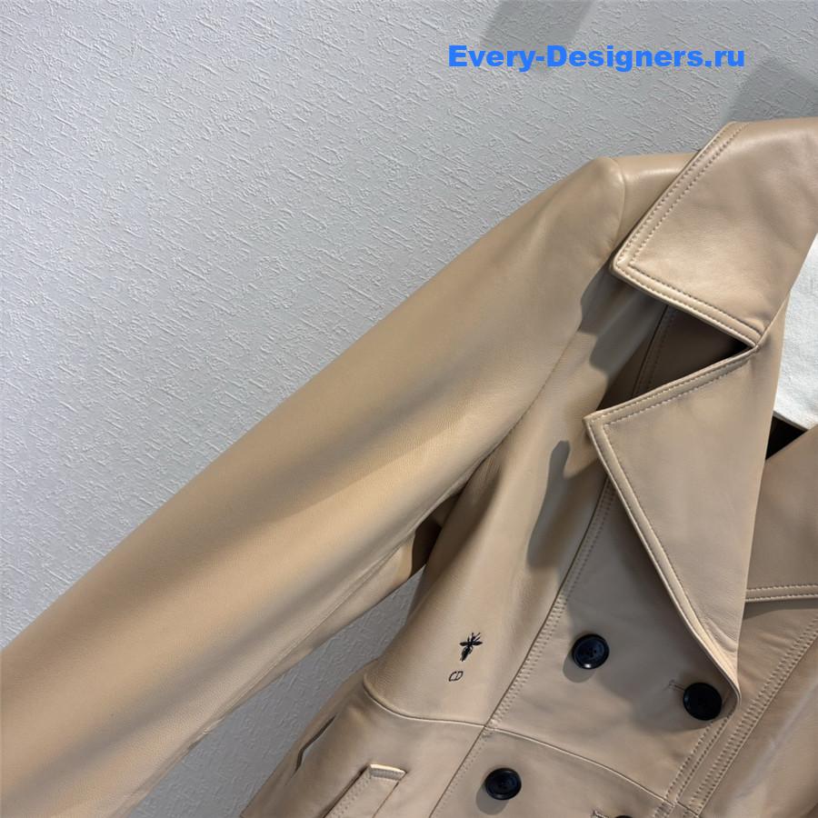 D10r long leather trench coat