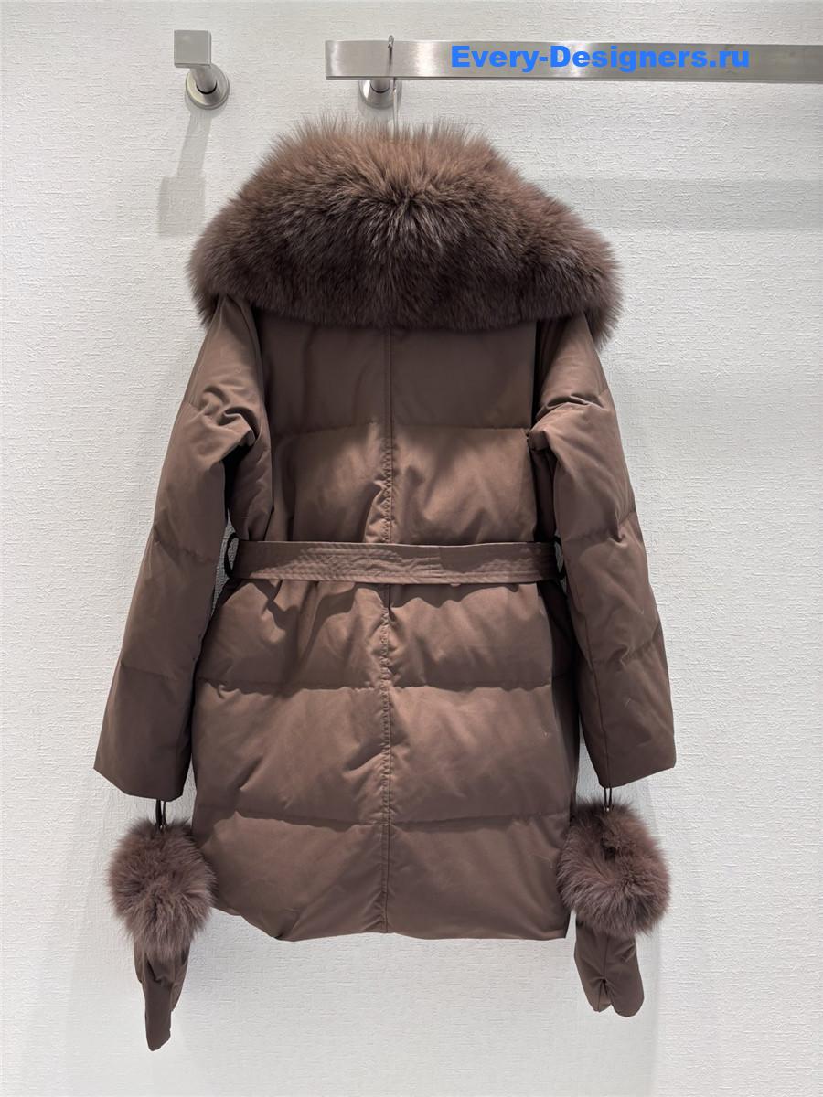 L0r0 P1ana goose down jacket