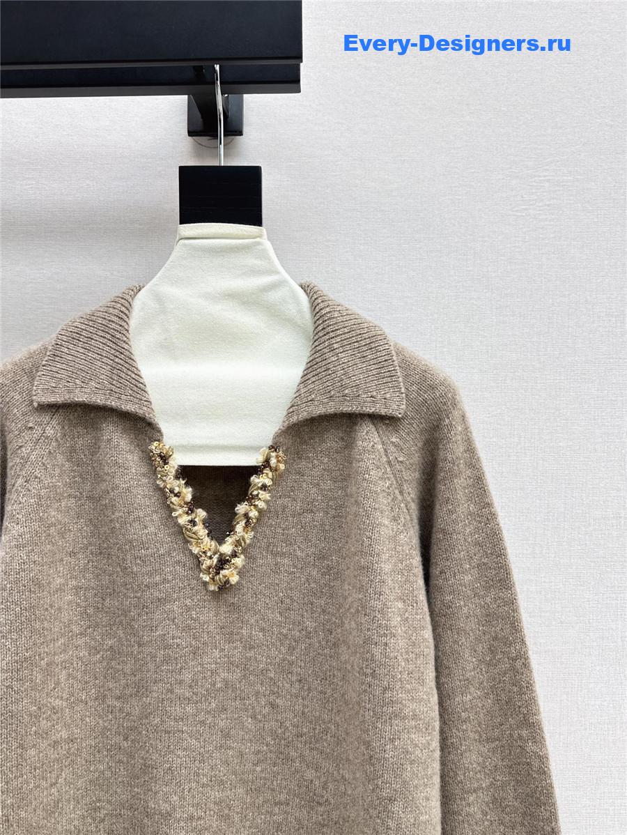 Pra*a lapel v-neck trim sweater beige