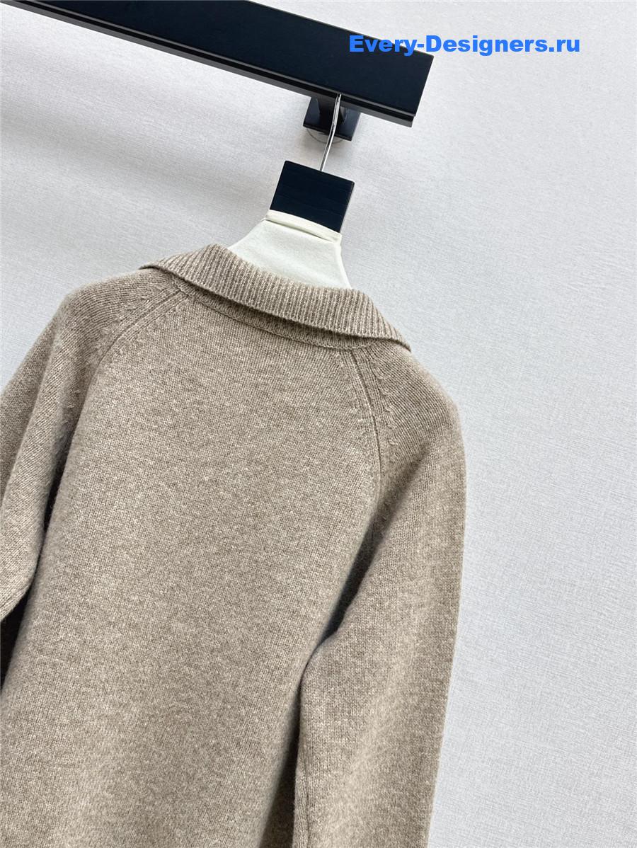 Pra*a lapel v-neck trim sweater beige
