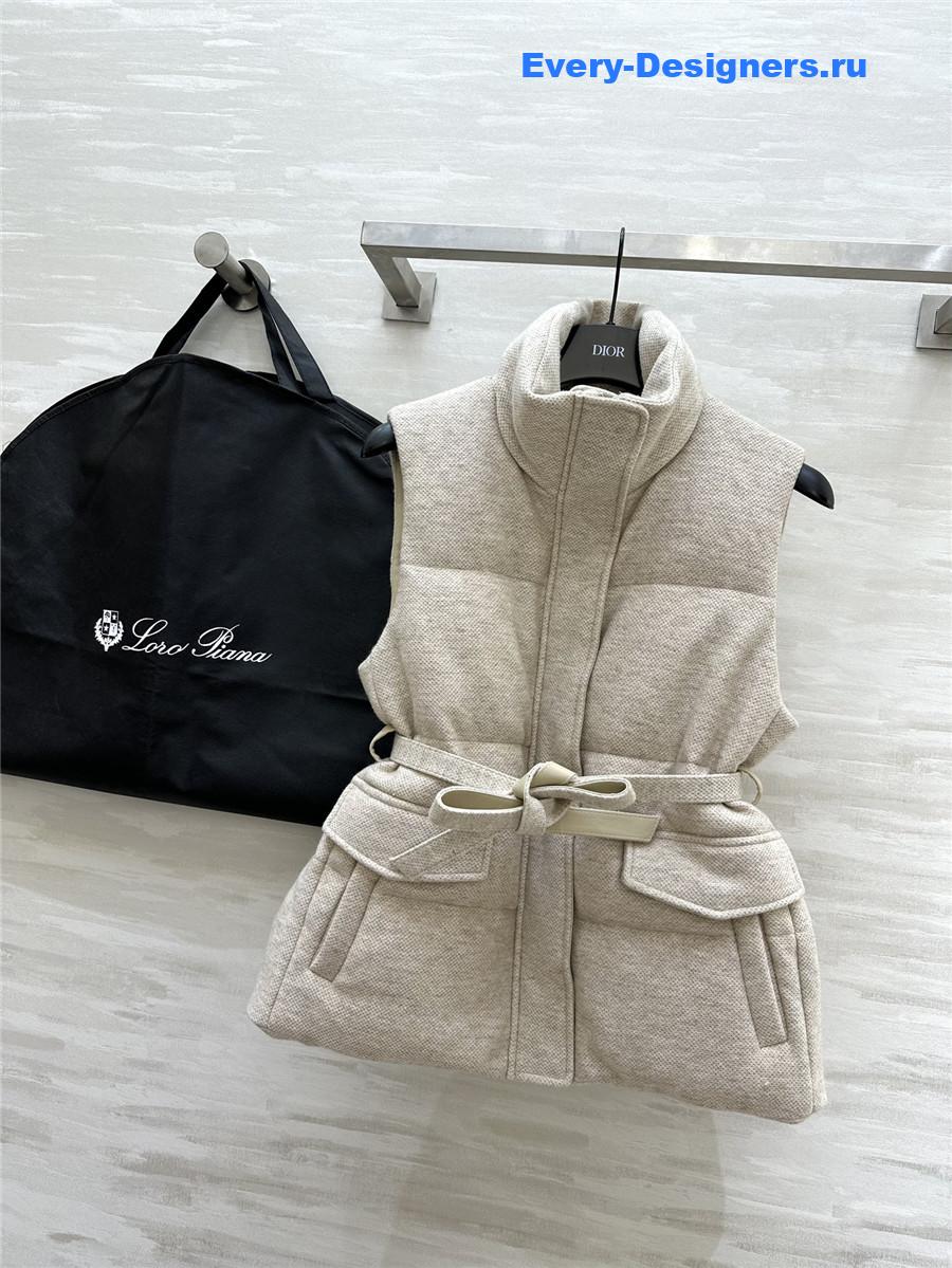 L0r0 P1ana waisted down vest