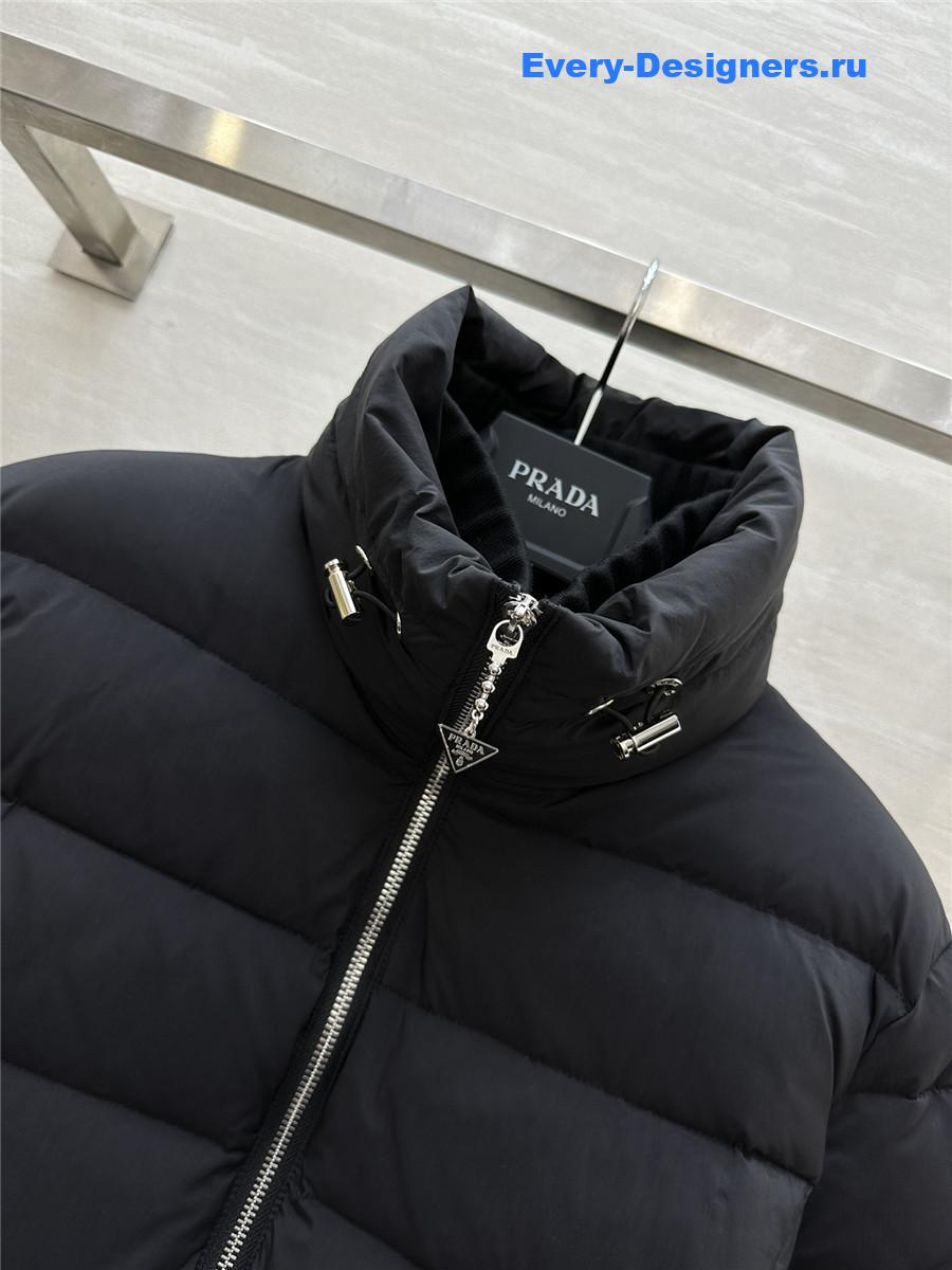 Pra*a stand collar midi down jacket