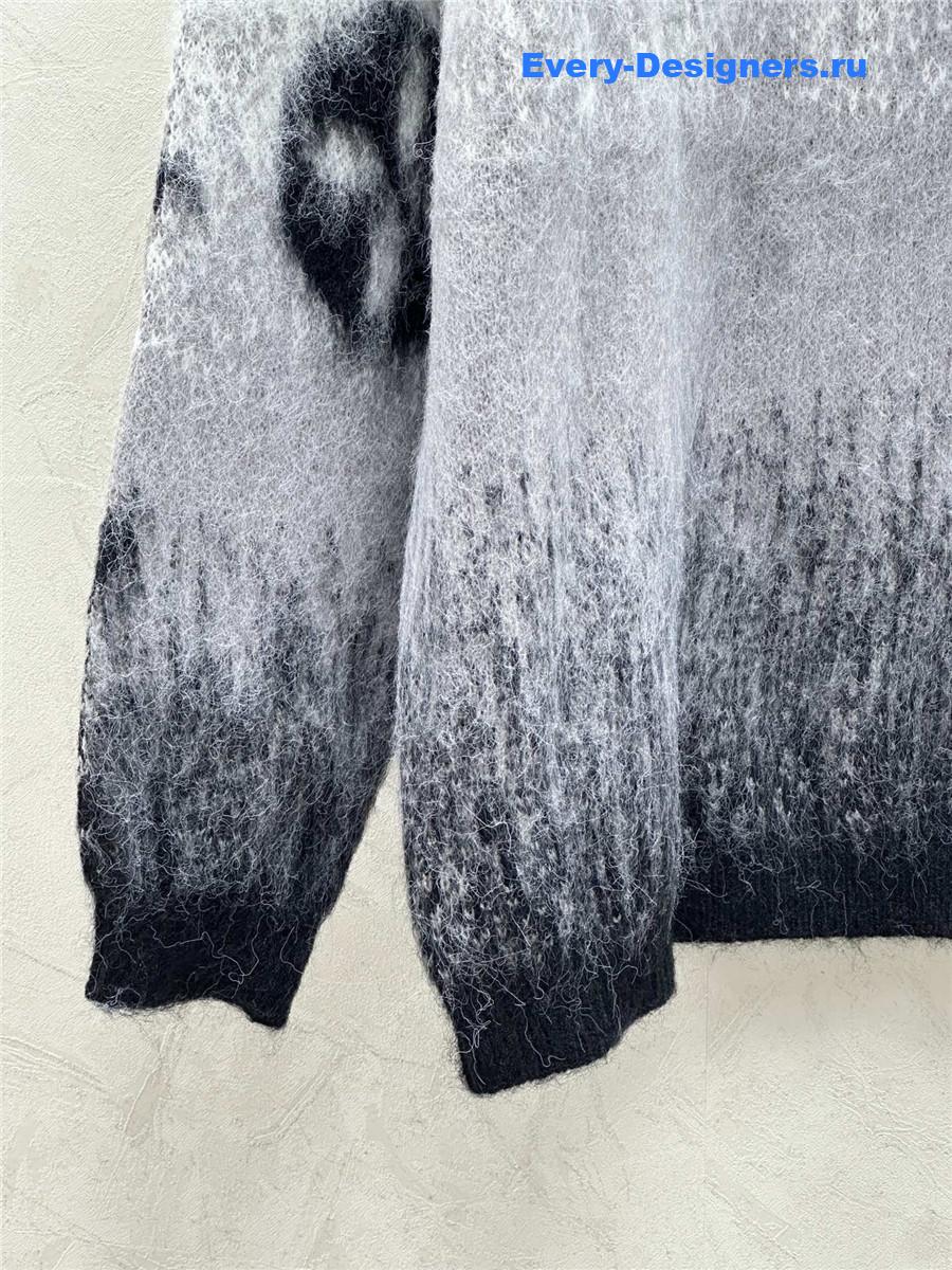 l0vis Vvtt0n mohair gradient blend sweater