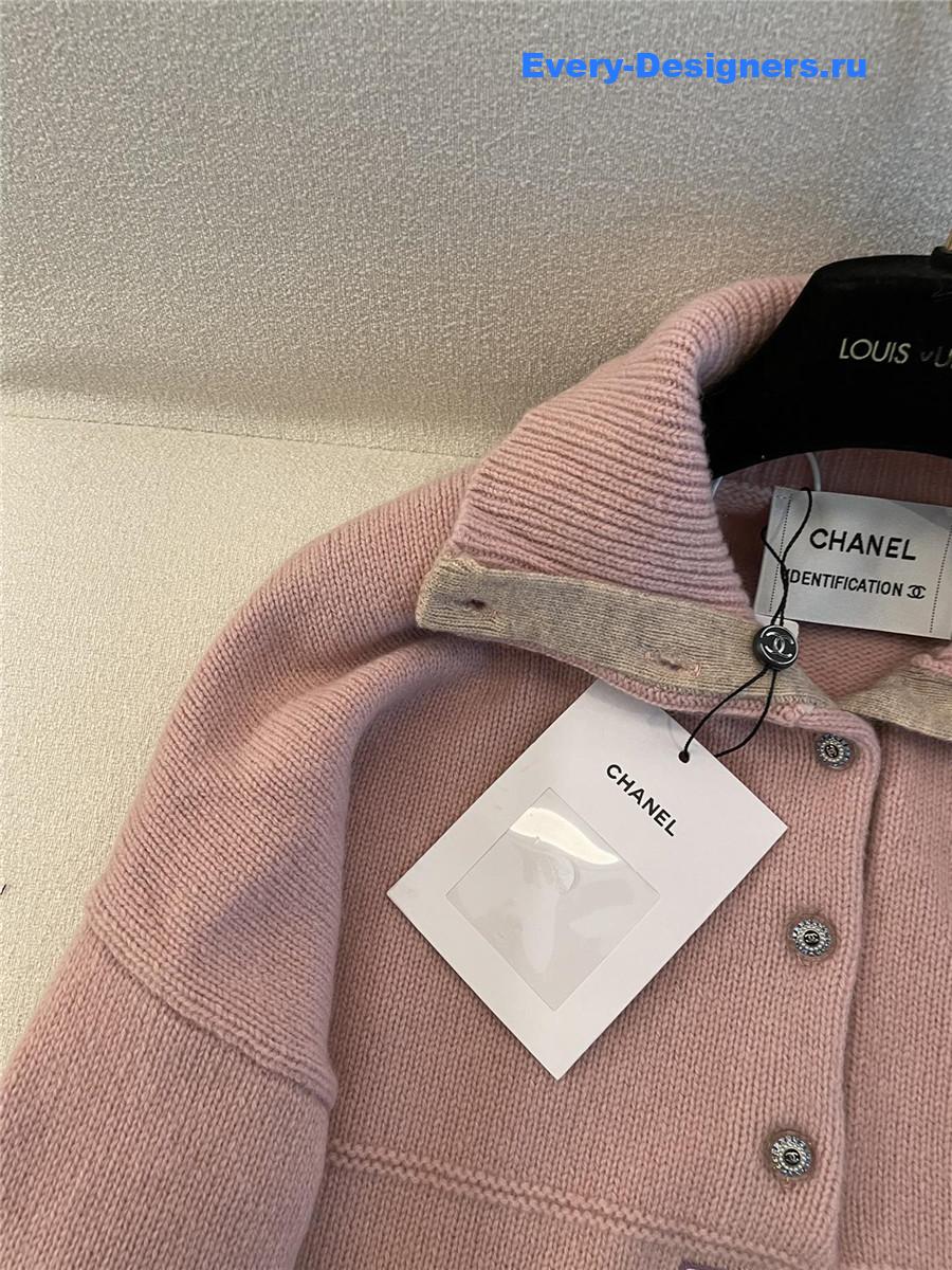 Ch**el patch turtleneck rib pullover pink