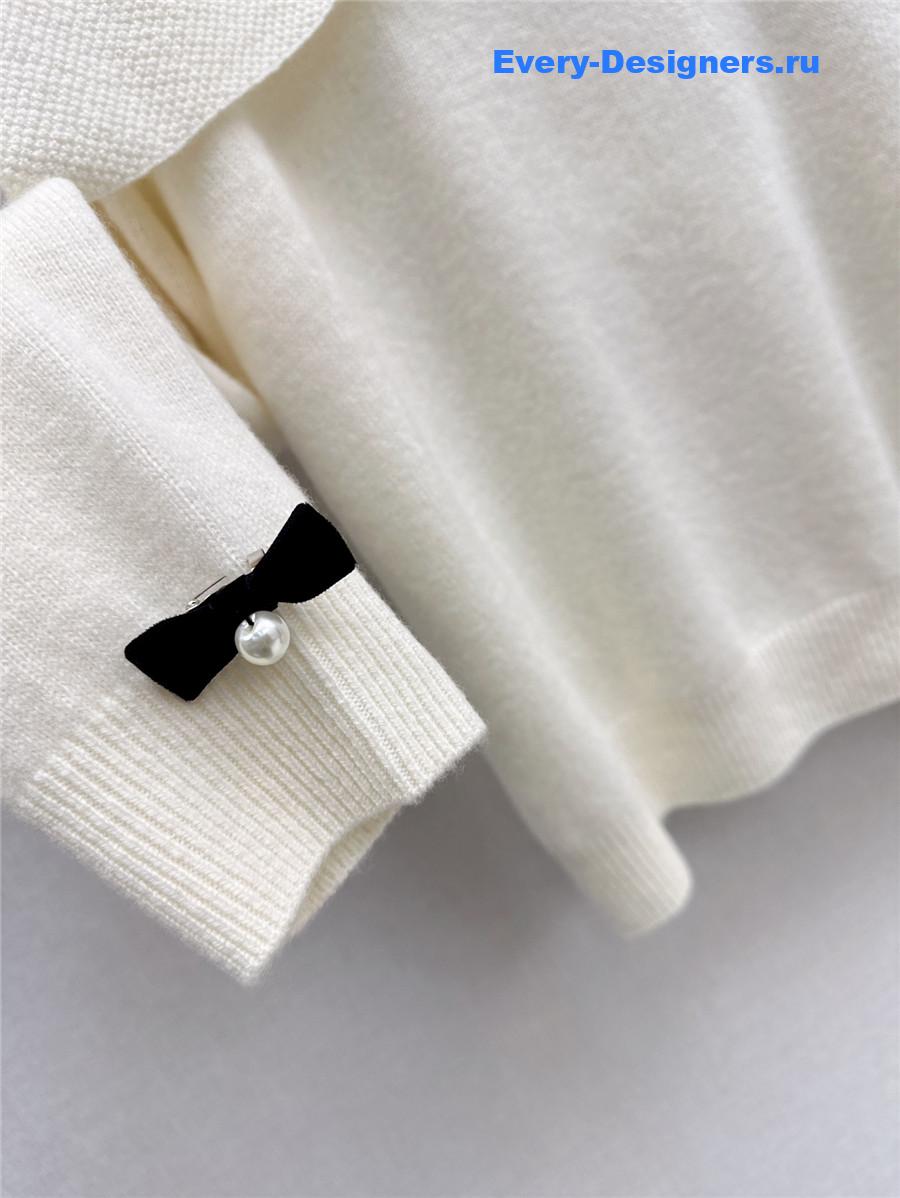 D10r crop bow collar knit sweater white