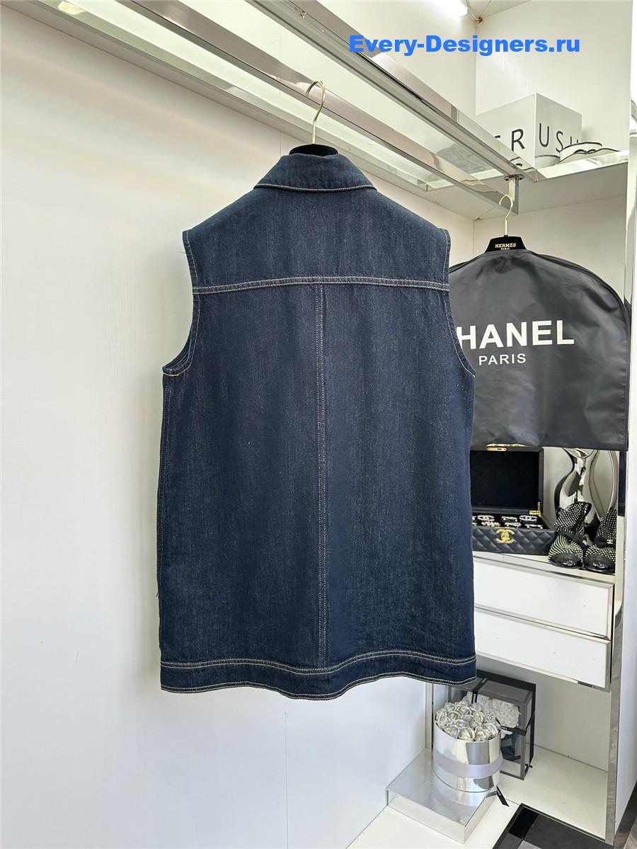 Ch**el cargo four pocket vest