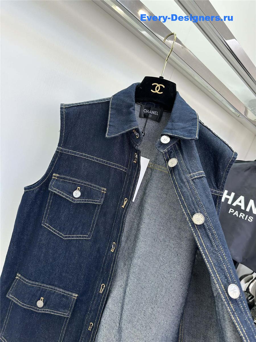 Ch**el cargo four pocket vest