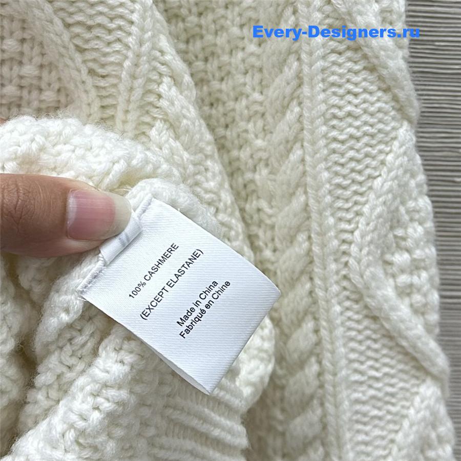L0r0 P1ana cable cashmere sweater in white