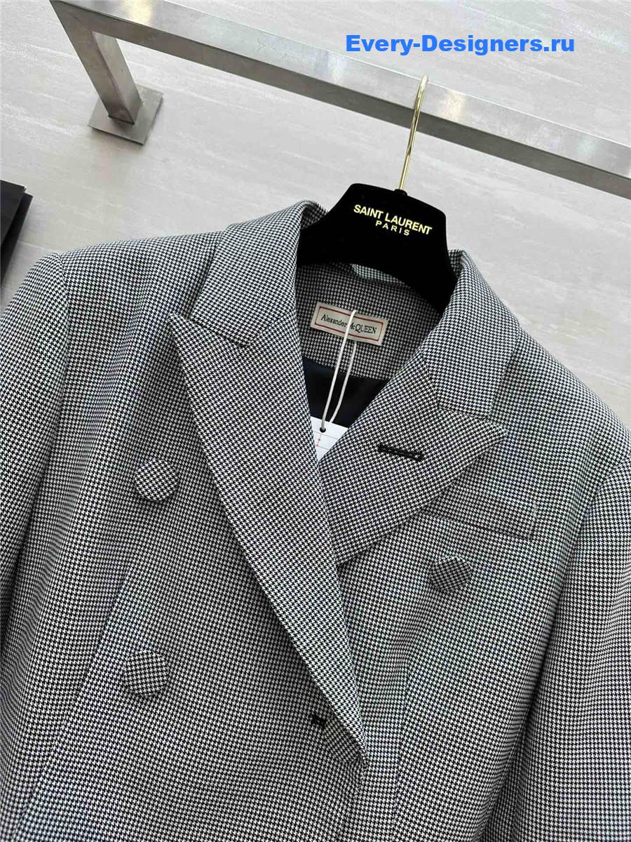 a1exa*der Mcqv*en mid-length suit jacket