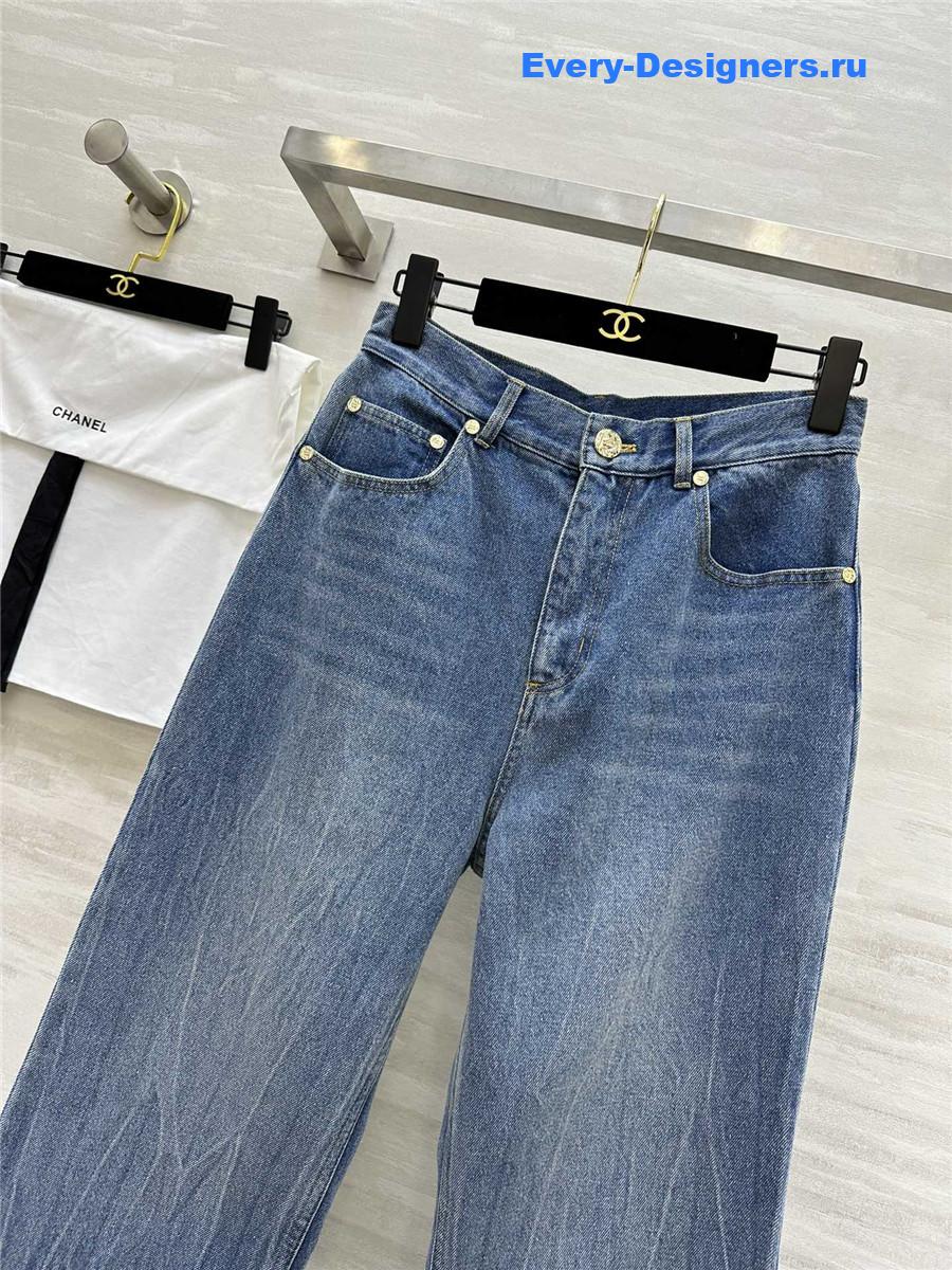 Ch**el fleece straight jeans