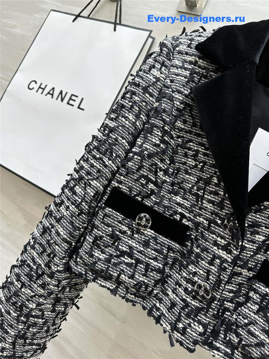 Ch**el velvet collar patchwork short coat
