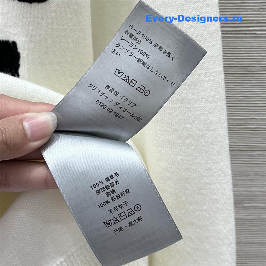 D10r archives labels wool sweater white