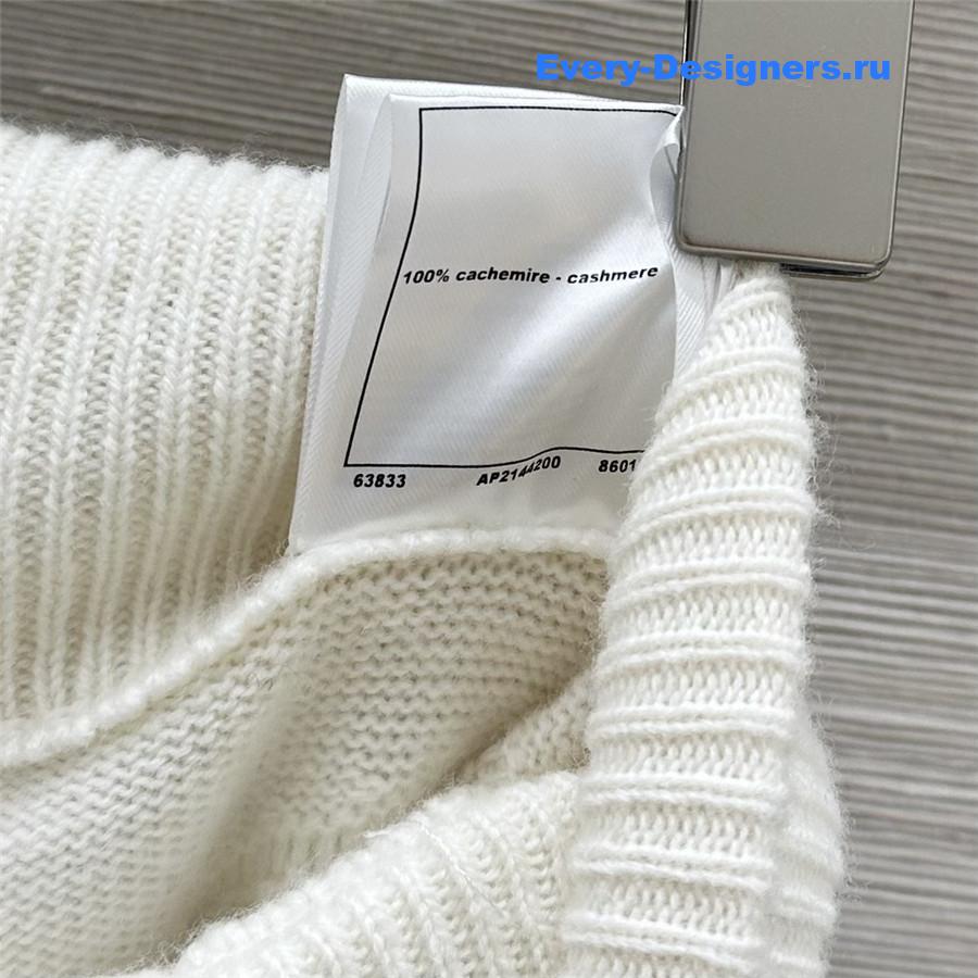 Ch**el cashmere top + pants set