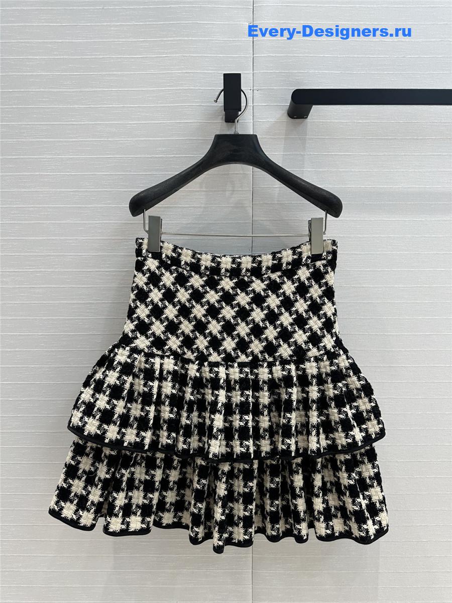 Va1e*ntin0 houndstooth cake skirt
