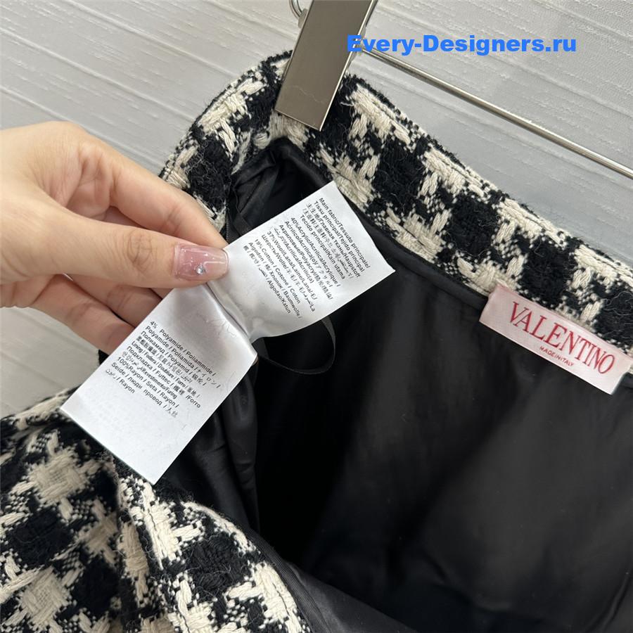 Va1e*ntin0 houndstooth cake skirt