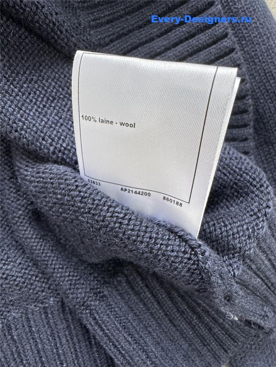 Ch**el logo cardigan