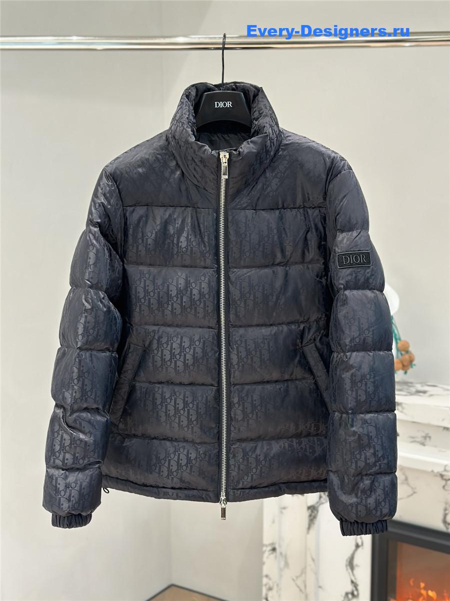 D10r all-over print down jacket