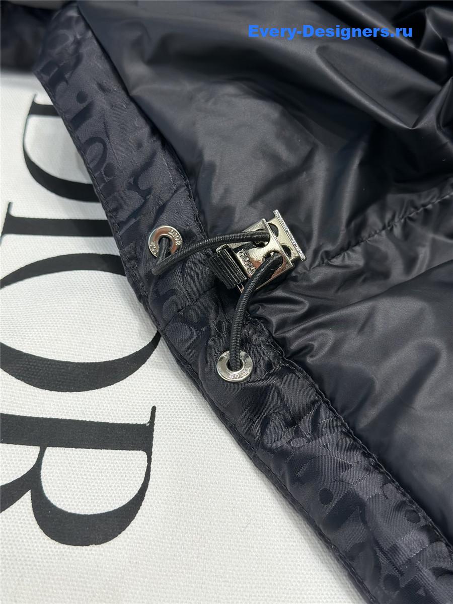 D10r all-over print down jacket