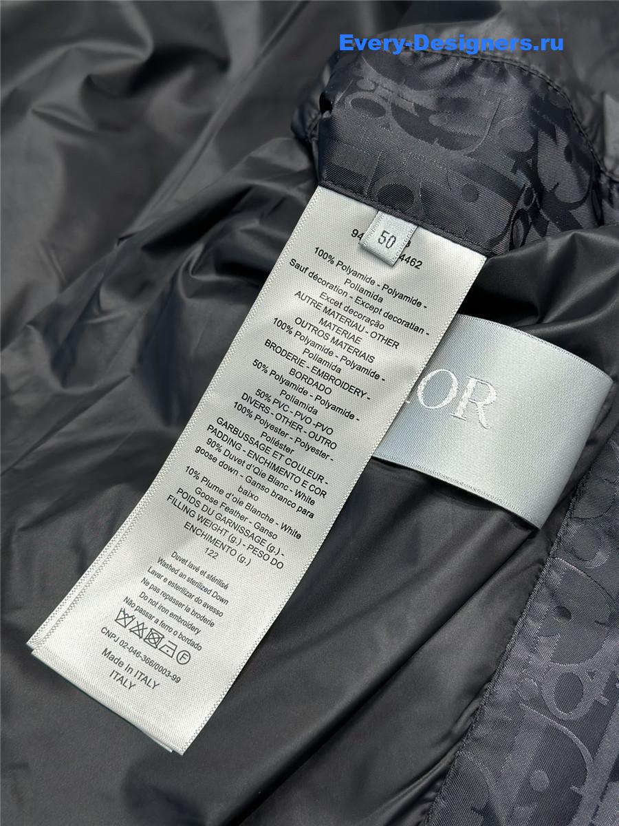 D10r all-over print down jacket