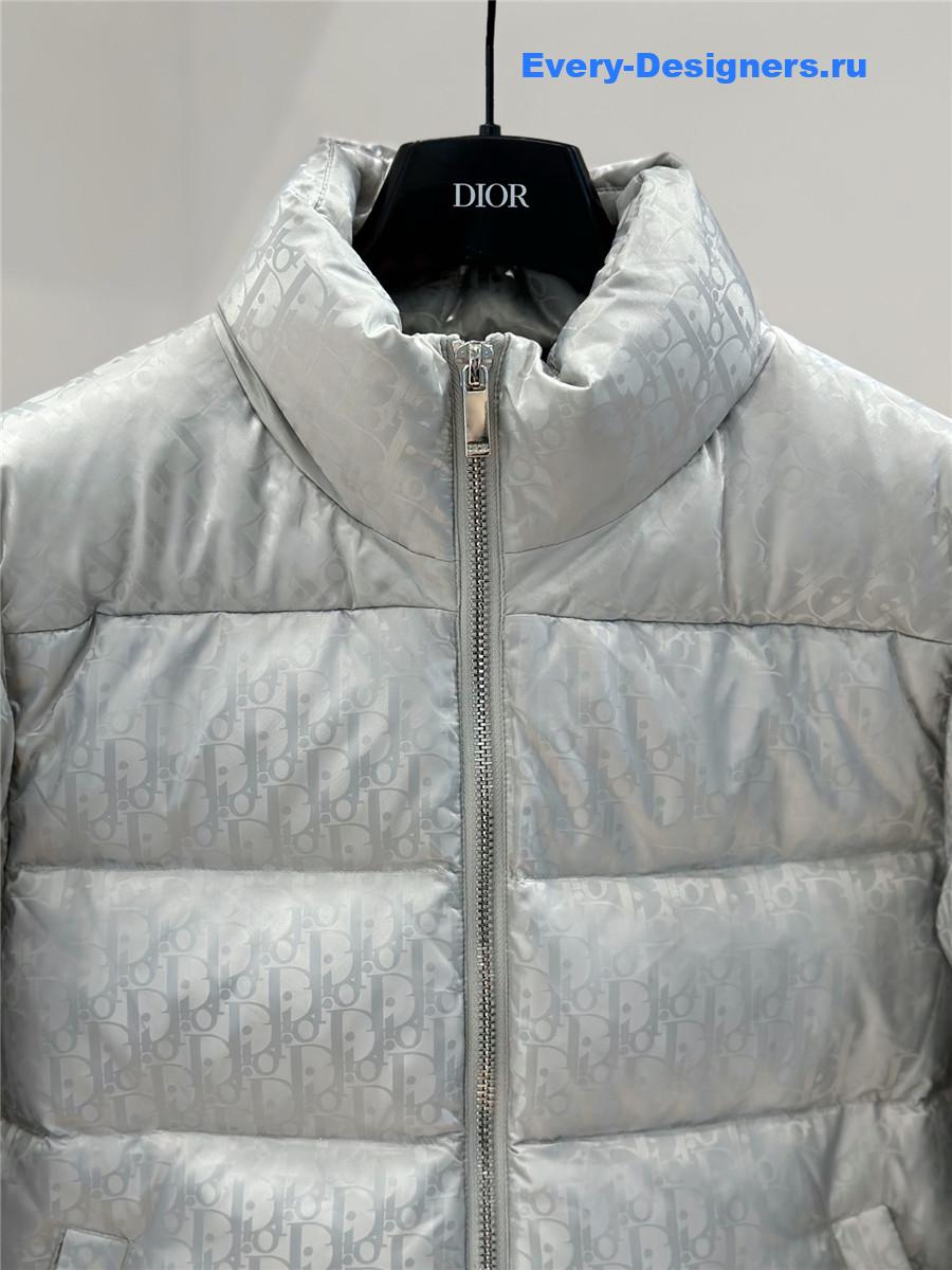 D10r all-over print down jacket