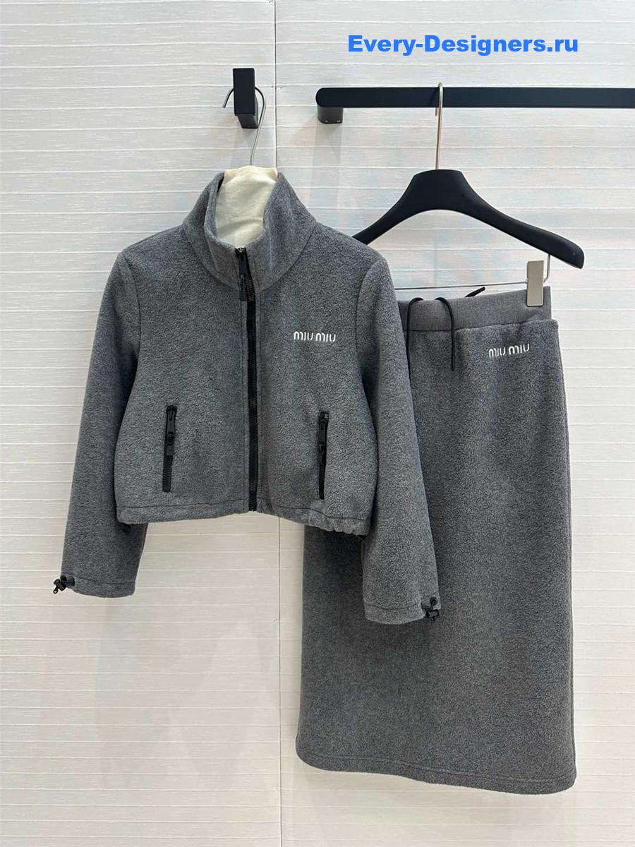 M1um1u girlish grey suit