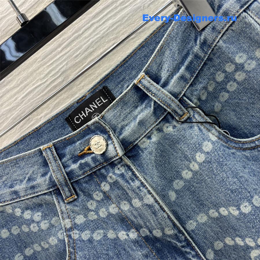 Ch**el logo straight jeans