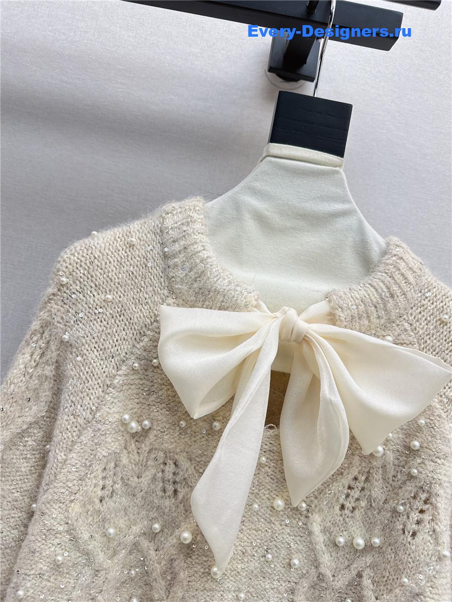 M1um1u ribbon sweater