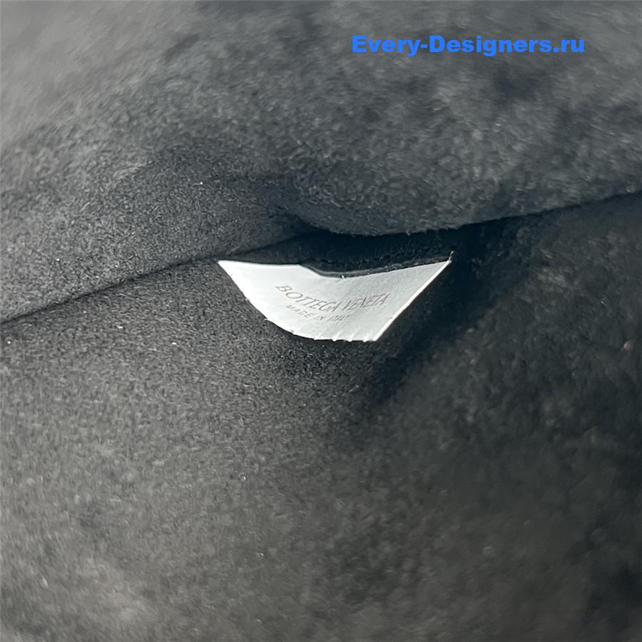 b0tt*ga Ven*ta solstice shoulder bag black