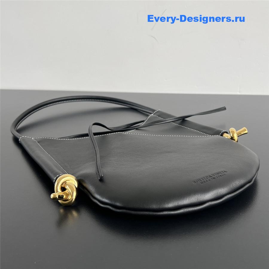 b0tt*ga Ven*ta black small solstice shoulder bag