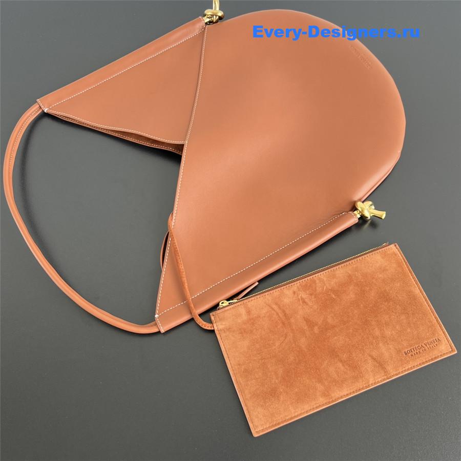 b0tt*ga Ven*ta solstice shoulder bag