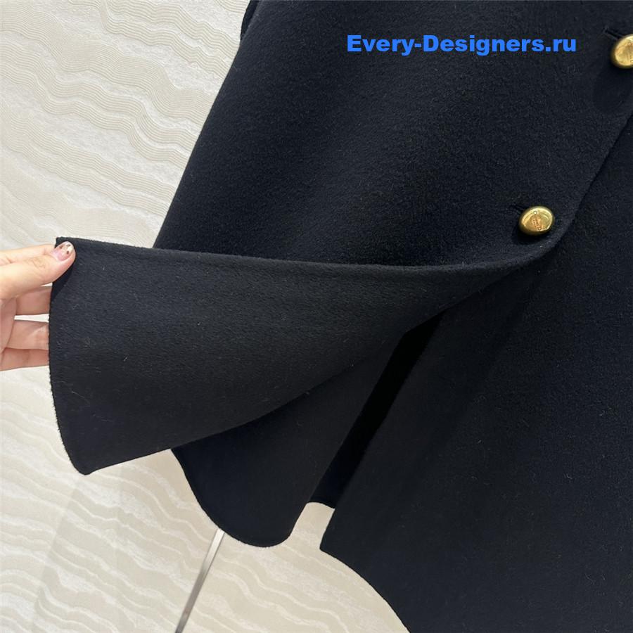 D10r women’s cashmere cape coat